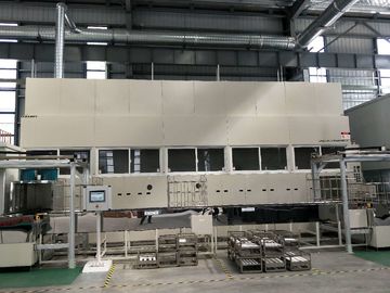 Injector Precision Spray Line Coating Line و بارگیری خودکار و تخلیه محصولات ثبت شده ثبت شده توسط ربات ها قابل کنترل است